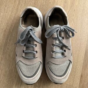 Brunello Cucinelli Trekk Vibram Sneakers - Leather Low Top - Size 40 - Beige